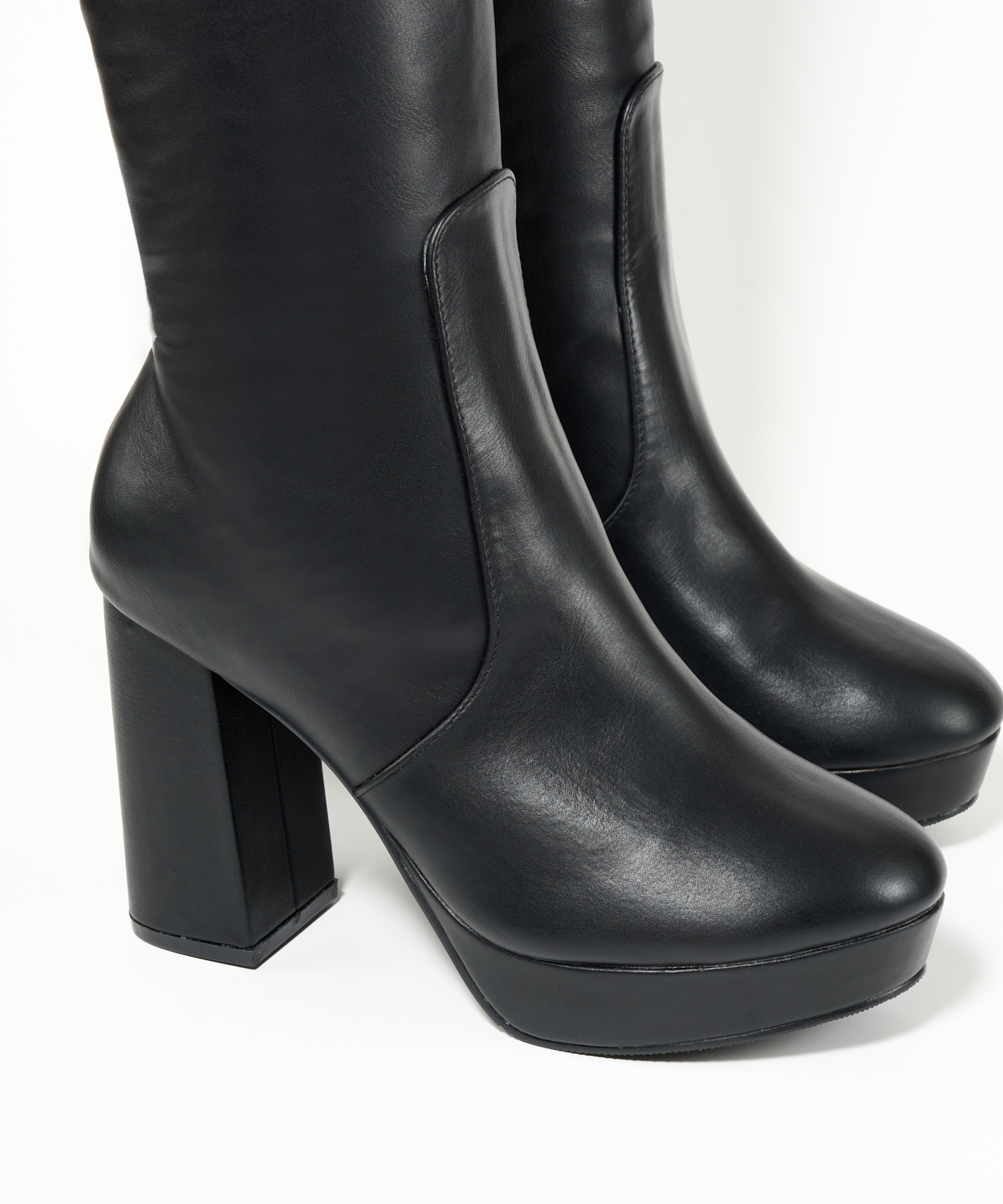 Bota alta tac&oacute;n image number null